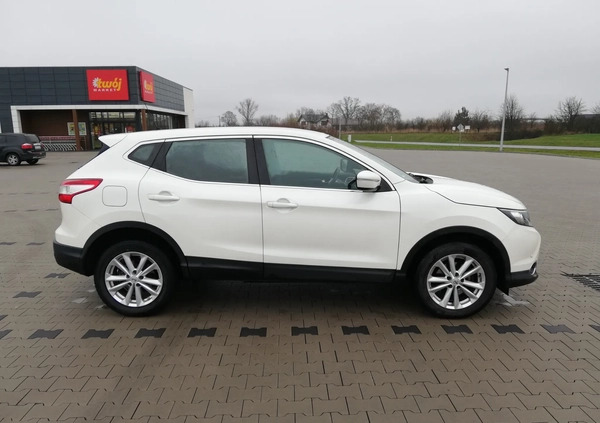 Nissan Qashqai cena 42900 przebieg: 121000, rok produkcji 2014 z Sompolno małe 172